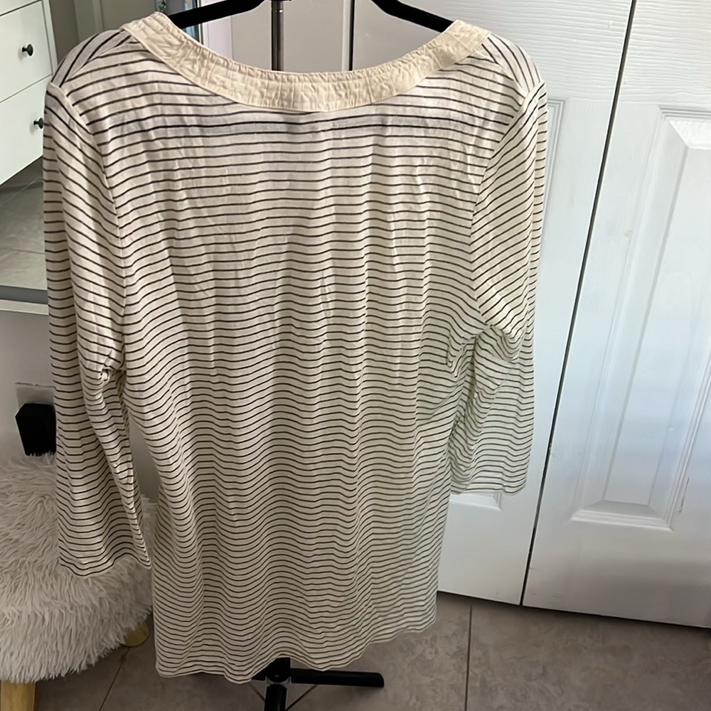 Banana Republic Top - Picture 4 of 6